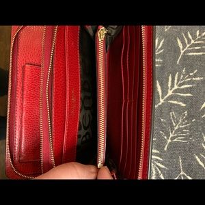 Henri Bendel Wallet